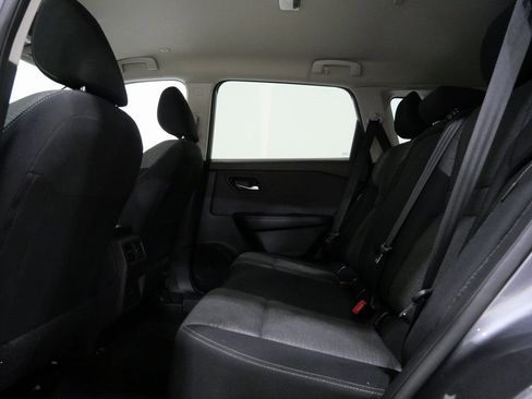 Used 2023 Nissan Rogue SV image 24