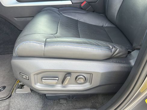 Used 2025 Toyota Tundra Platinum w/ TRD Off-Road Package AWD/4WD image 16