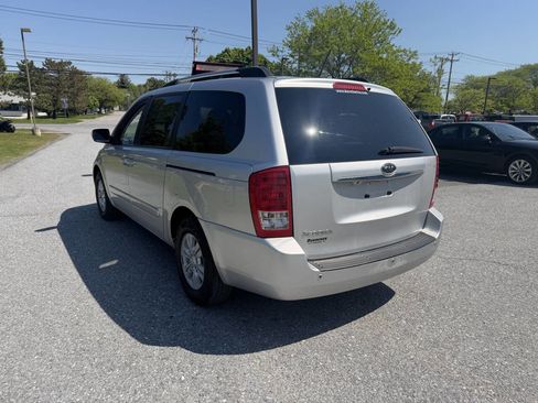 Used 2012 Kia Sedona LX w/ PWR Pkg FWD image 3