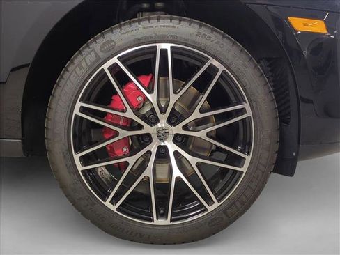 New 2026 Porsche Macan S image 13