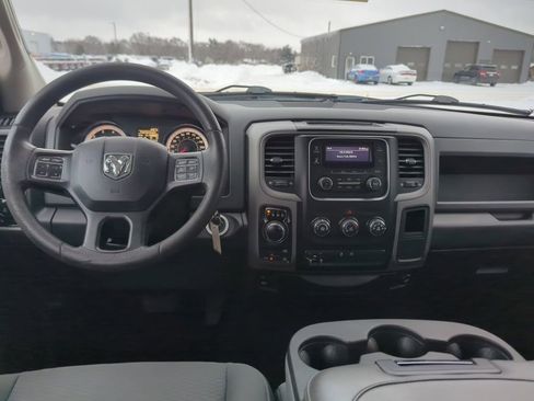 Used 2017 RAM 1500 Express w/ Express Value Package image 28