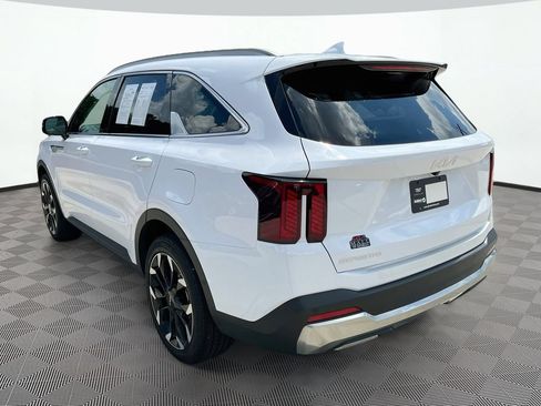 Used 2025 Kia Sorento SX FWD image 8