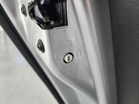 Used 2009 Pontiac G8 GT w/ Premium Package image 31