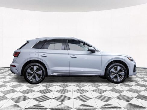 Used 2023 Audi Q5 2.0T Premium Plus w/ Premium Plus Package AWD/4WD image 14