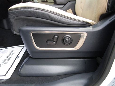 Used 2019 RAM 1500 Limited AWD/4WD image 21