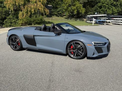 Used 2022 Audi R8 V10 performance AWD/4WD image 5