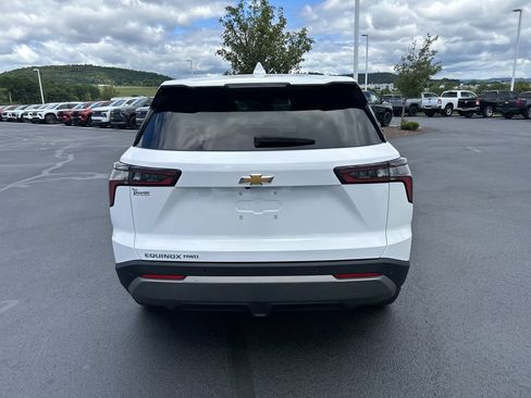 Used 2025 Chevrolet Equinox LT AWD/4WD image 6