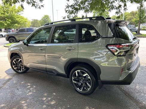 Used 2025 Subaru Forester Limited w/ Popular Package AWD/4WD image 4
