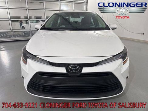 New 2026 Toyota Corolla LE image 3