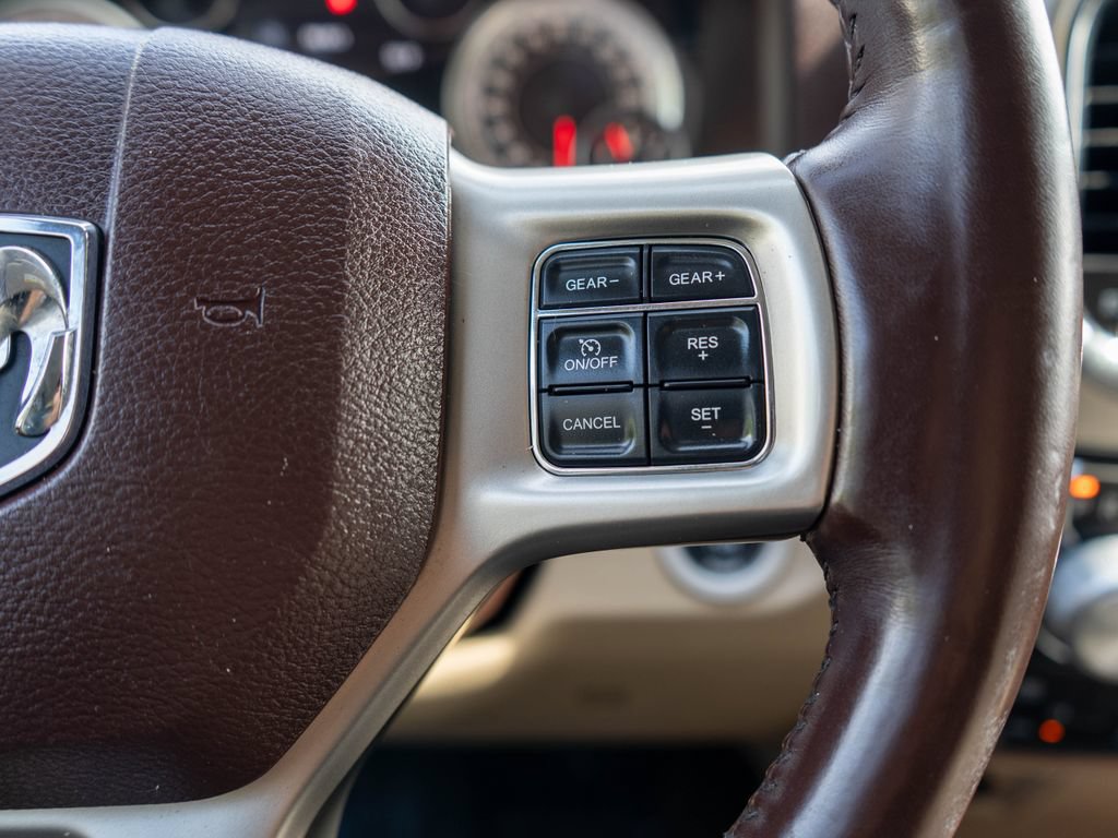 Used 2015 RAM 1500 Laramie w/ Convenience Group AWD/4WD image 18