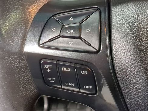 Used 2016 Ford Explorer XLT w/ Equipment Group 202A image 38