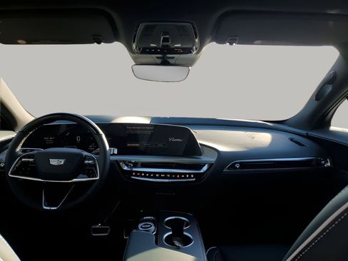 New 2026 Cadillac Lyriq Signature Luxury image 23