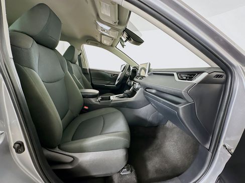 Used 2025 Toyota RAV4 LE image 29