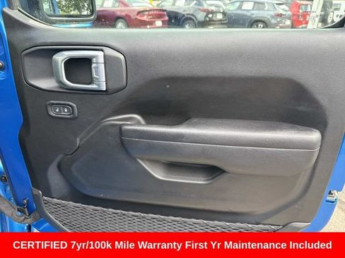 Used 2022 Jeep Wrangler Unlimited Rubicon AWD/4WD image 9