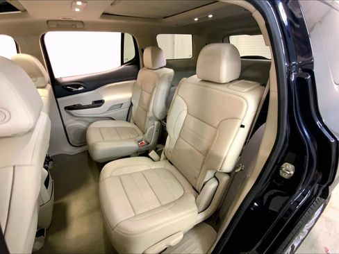 Used 2021 GMC Acadia Denali w/ Denali Ultimate Package image 20