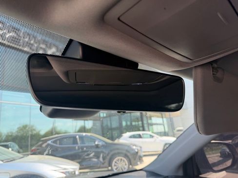 Used 2017 Toyota Highlander SE image 43