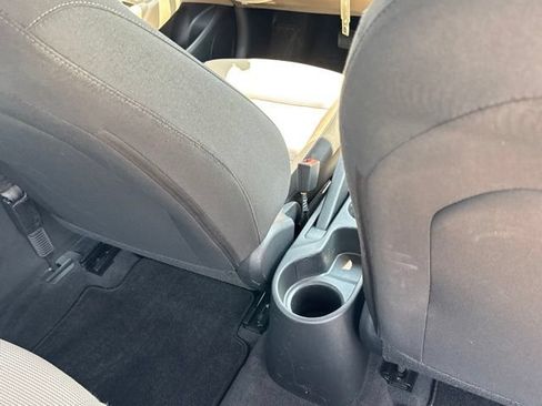 Used 2022 Hyundai Accent SE FWD image 17