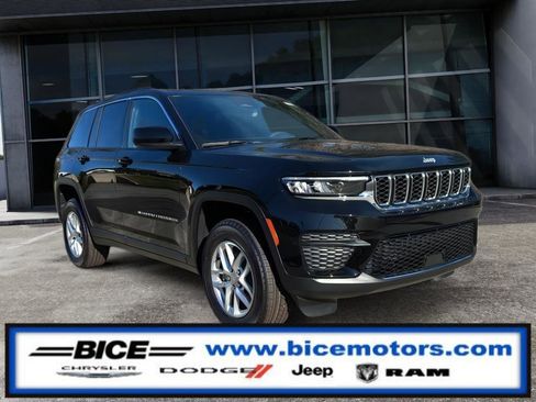 New 2025 Jeep Grand Cherokee Laredo X image 1