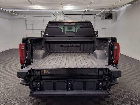 Used 2024 GMC Sierra 2500 Denali w/ Denali Reserve Package AWD/4WD image 22
