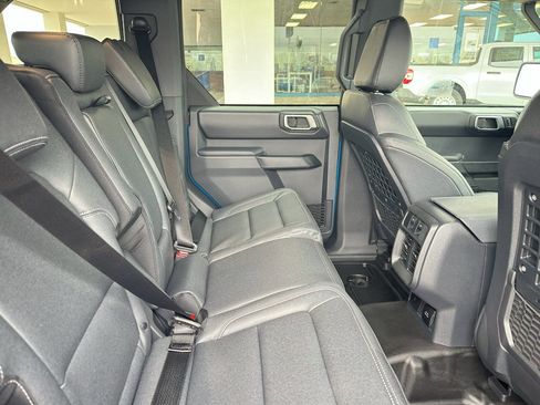 New 2026 Ford Bronco Badlands image 33