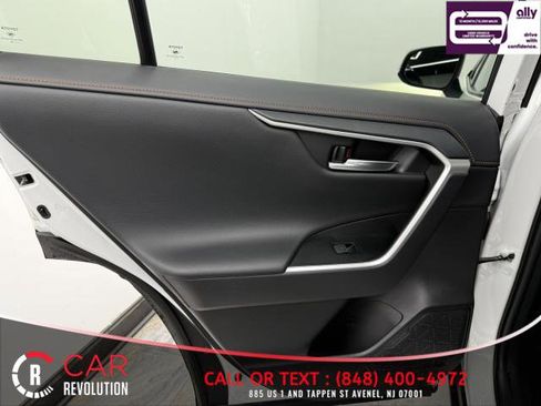 Used 2024 Toyota RAV4 Adventure image 44