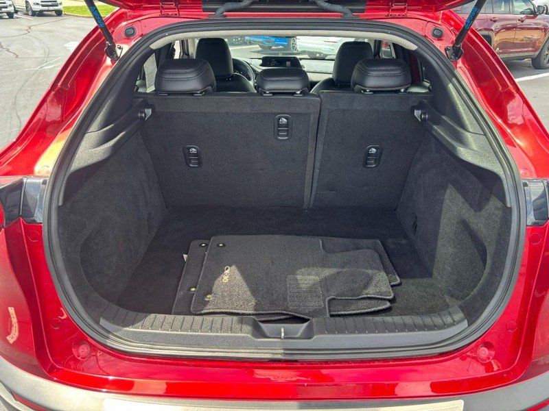 Used 2021 MAZDA CX-30 FWD 2.5 S w/ Select Package image 7