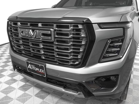 Used 2025 GMC Yukon Denali Ultimate w/ LPO, Floor Liner Package AWD/4WD image 31