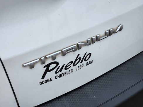 Used 2022 Ford Escape Titanium w/ Titanium Elite Package image 11