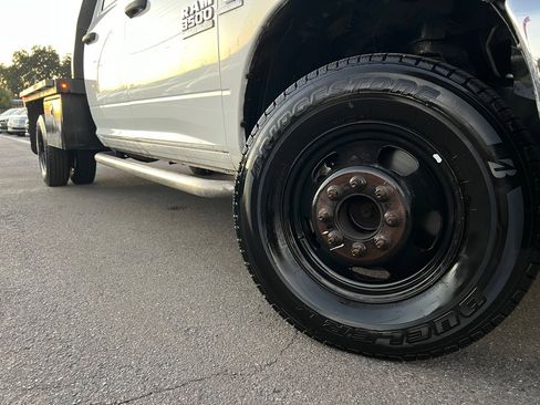 Used 2018 RAM 3500 Tradesman w/ Chrome Appearance Group image 37