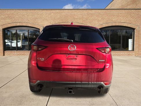 Used 2020 MAZDA CX-5 Touring image 4