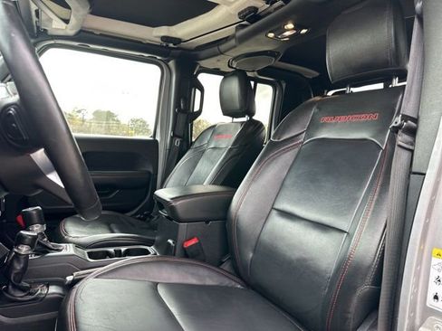 Used 2020 Jeep Gladiator Rubicon image 10