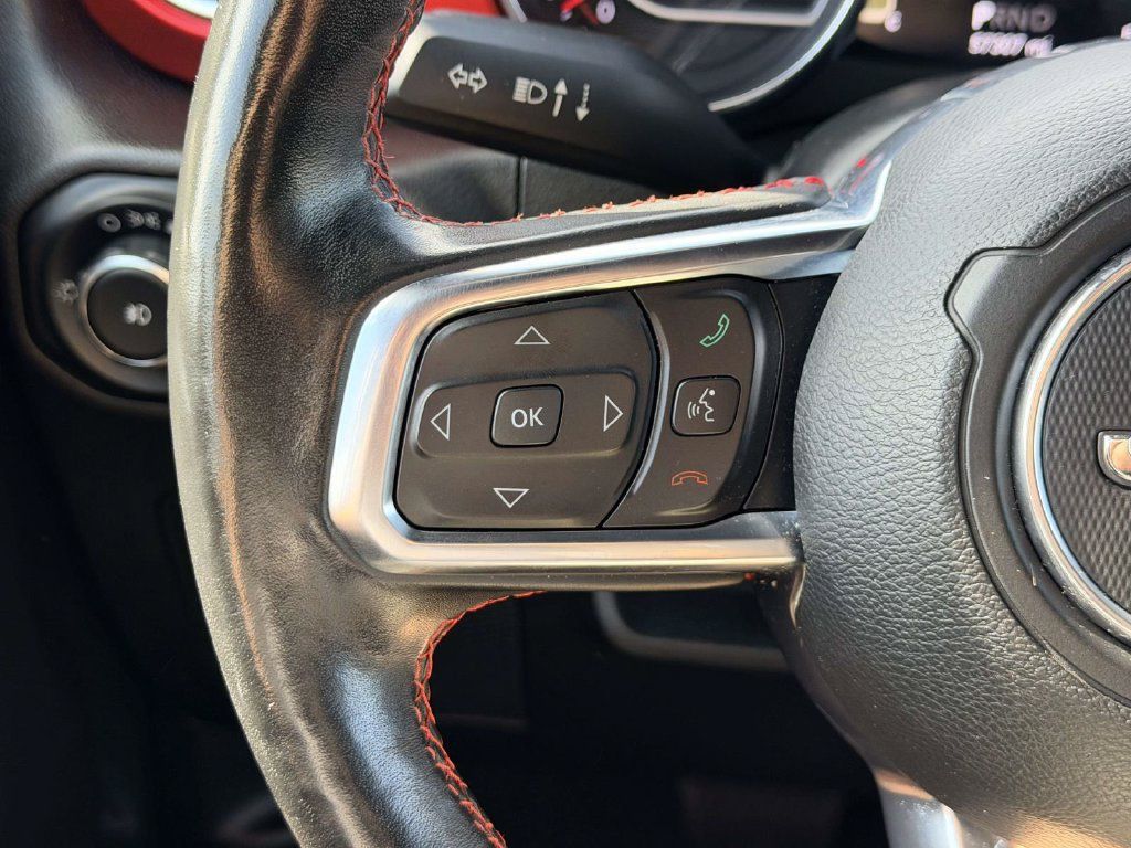 Used 2019 Jeep Wrangler Unlimited Rubicon w/ LED Lighting Group AWD/4WD image 24