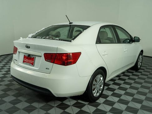 Used 2010 Kia Forte EX image 6