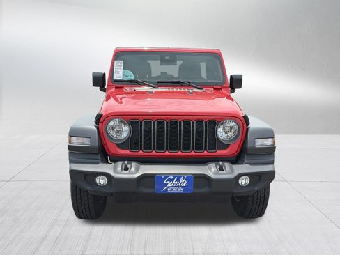 Used 2025 Jeep Wrangler Unlimited Sport AWD/4WD image 2