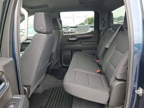 Used 2022 Chevrolet Silverado 1500 RST w/ Z71 Off-Road Package AWD/4WD image 8