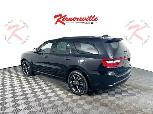 Used 2024 Dodge Durango SXT w/ SXT Blacktop Group image 5