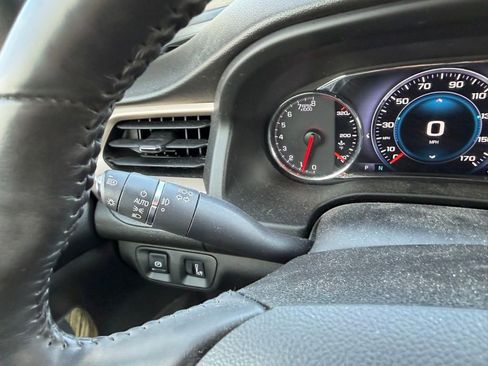 Used 2017 GMC Acadia Denali w/ Technology Package image 16