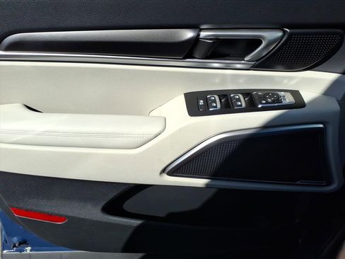 New 2025 Kia Telluride S image 14