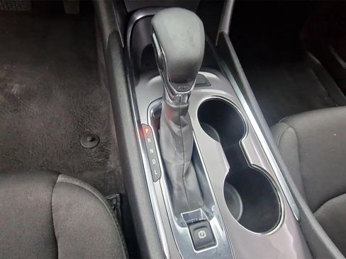 Used 2023 Chevrolet Malibu LT image 21