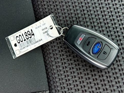 Used 2025 Subaru Outback Premium AWD/4WD image 40