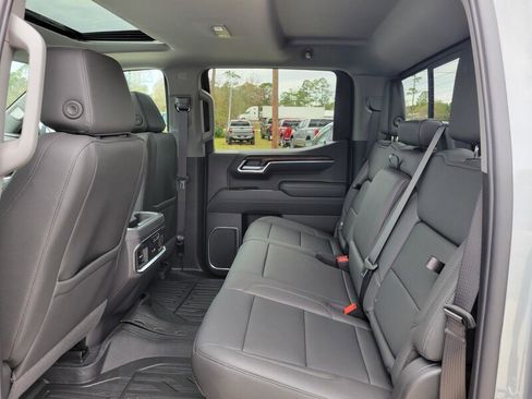 New 2026 GMC Sierra 1500 SLT w/ SLT Premium Plus Package image 27
