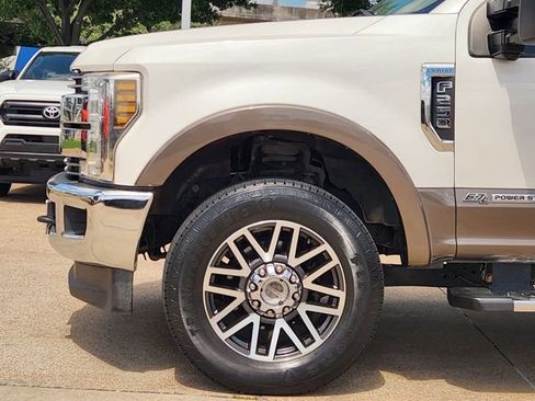 Used 2019 Ford F250 Lariat w/ Lariat Ultimate Package AWD/4WD image 5