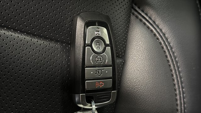 Used 2024 Ford Expedition XLT AWD/4WD image 45