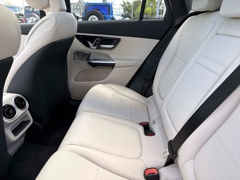 New 2027 Mercedes-Benz GLC 350e 4MATIC image 14