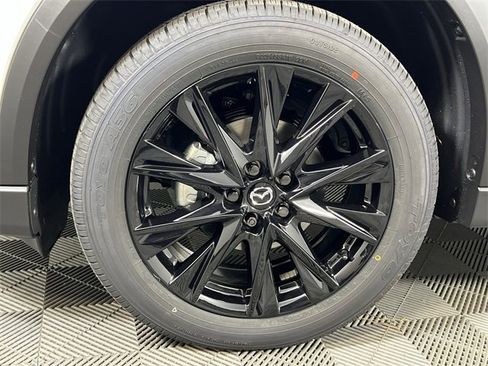 New 2025 MAZDA CX-5 Carbon Edition image 19