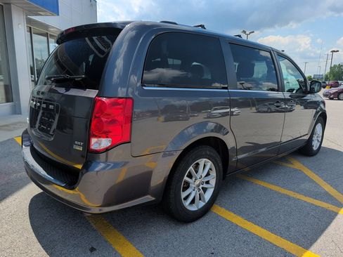 Used 2019 Dodge Grand Caravan SXT FWD image 7