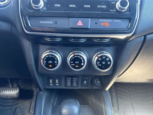 Used 2021 Mitsubishi Outlander Sport SE AWD/4WD image 20