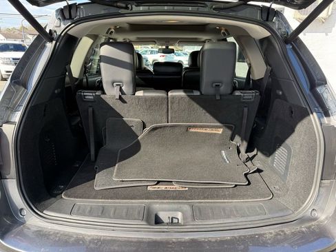 Used 2019 Nissan Pathfinder SL image 6