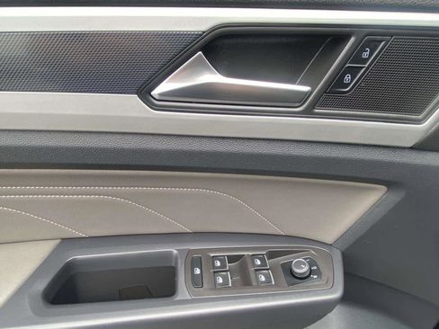 Certified 2022 Volkswagen Atlas SEL R-Line AWD/4WD image 25