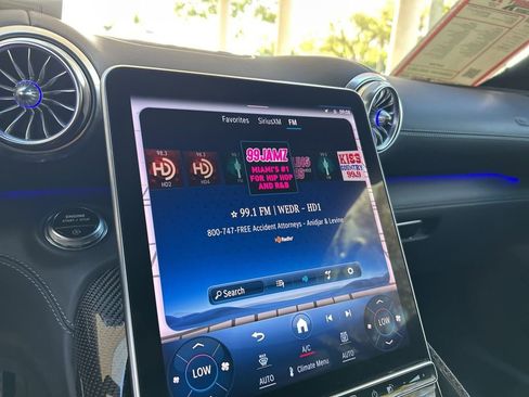 Used 2022 Mercedes-Benz SL 63 AMG 4MATIC image 14